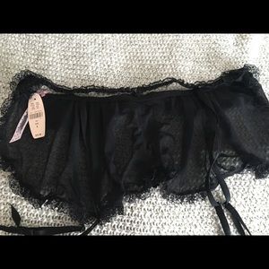 Black Ruffles Garter Belt